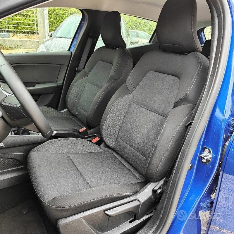 Usata Renault Clio V Equilibre 90 CV (66 kW) 2022 Blu Berlina