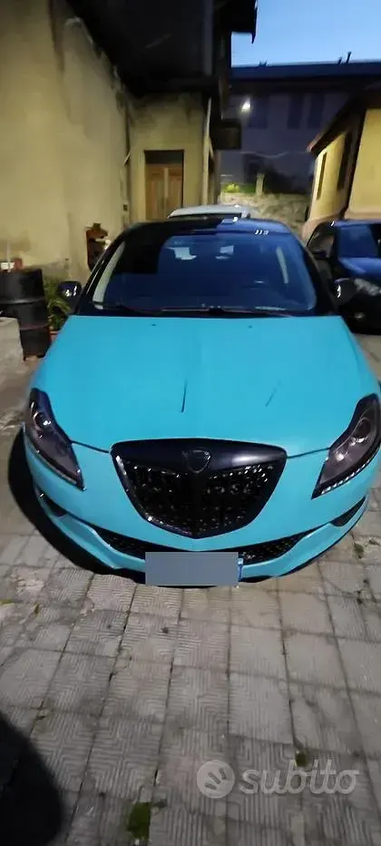 Usata Lancia Delta 120 CV (88 kW) 2010 Utilitaria