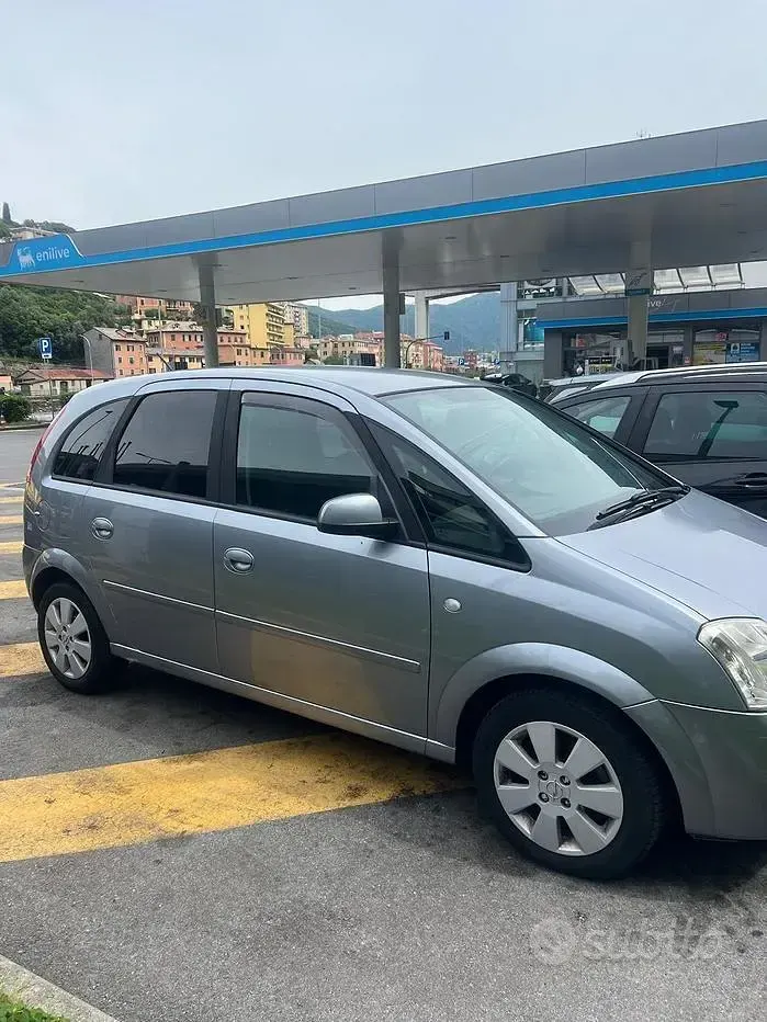 Usata Opel Meriva 101 CV (74 kW) 2003 Grigio Monovolume