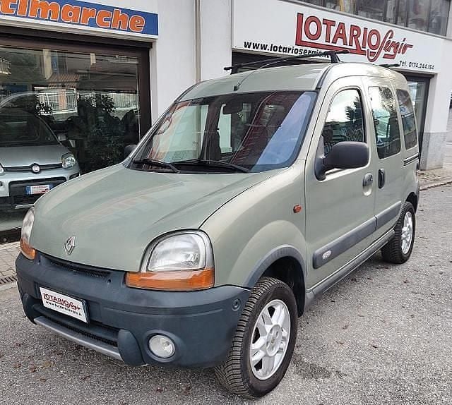 Usata Renault Kangoo Authentique 95 CV (69 kW) 2001 Verde pastello Monovolume