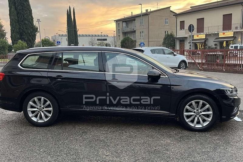 Usata VW Passat Business 122 CV (89 kW) 2021 Nero Station wagon