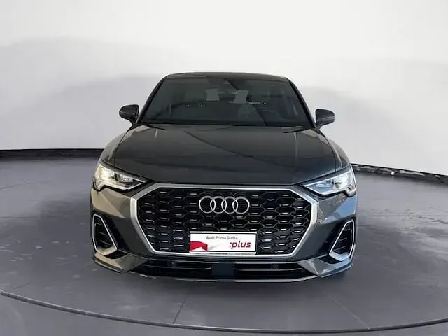 Usata Audi Q3 Sportback S-Line 150 CV (110 kW) 2022 Grigio SUV