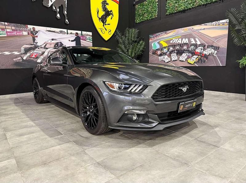 Usata Ford Mustang Fastback 317 CV (233 kW) 2015 Grigio daytona metallica Coupé