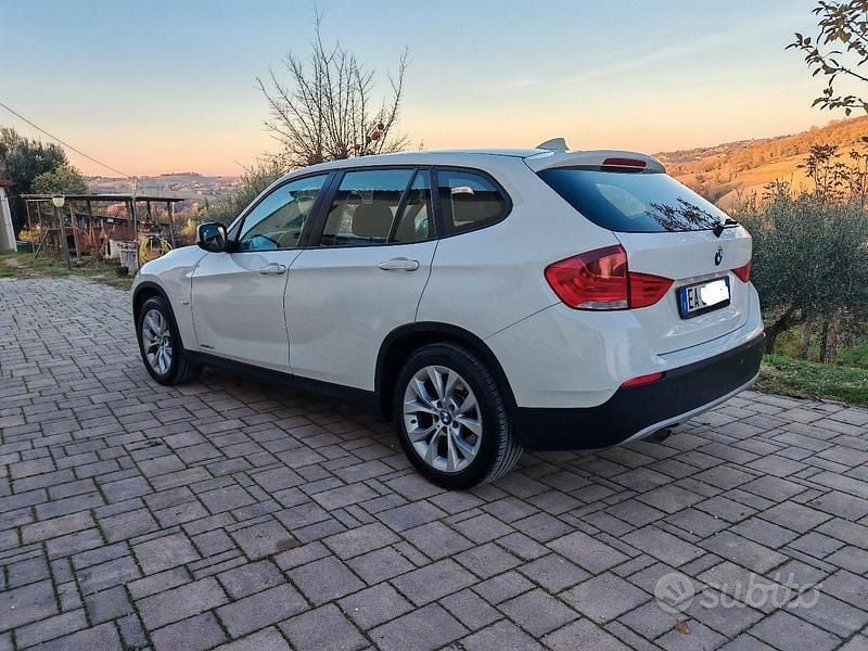 Usata BMW X1 Efficient Dynamics 143 CV (105 kW) 2010 Bianco SUV