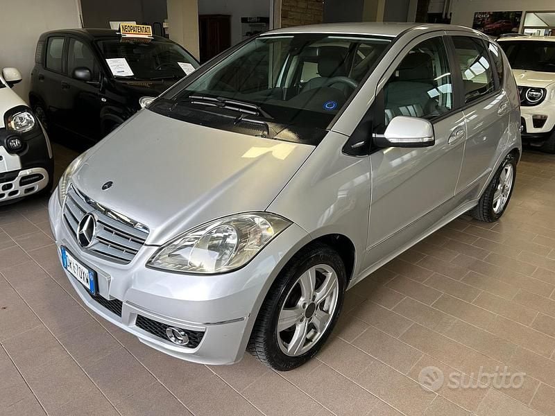 Grigio Usata 2008 Mercedes A150 Avantgarde Tre volumi | 3600 € (Cara) - Immagine 1/4
