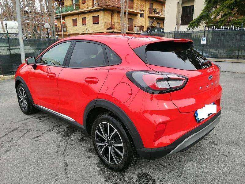 Usata Ford Puma Titanium 125 CV (91 kW) 2021 Rosso Berlina