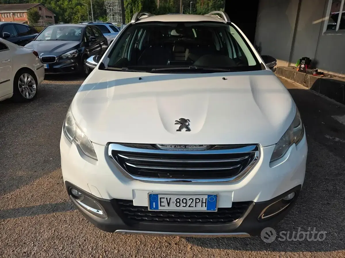 Usata Peugeot 2008 Allure 115 CV (84 kW) 2014 Bianco SUV