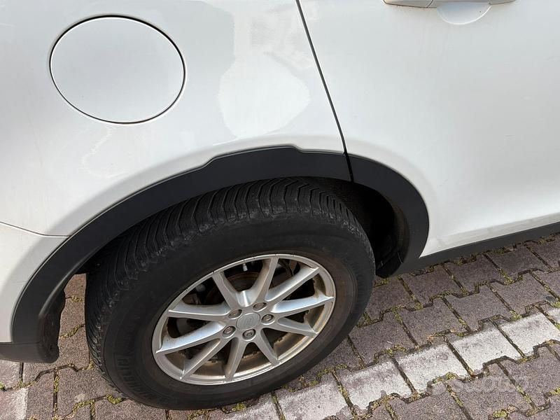 Usata Land Rover Discovery Sport 150 CV (110 kW) 2016 Bianco SUV