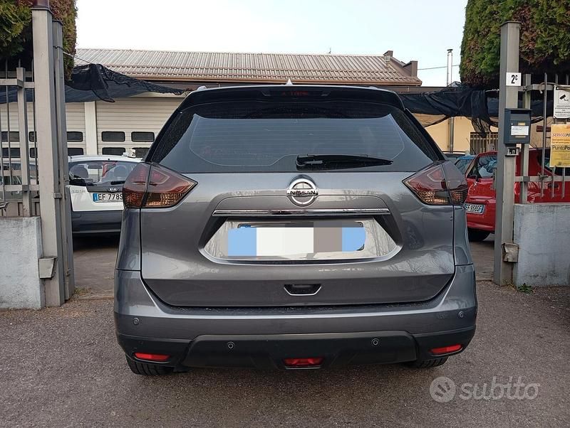 Usata Nissan X-Trail Acenta Premium 130 CV (95 kW) 2016 Grigio SUV