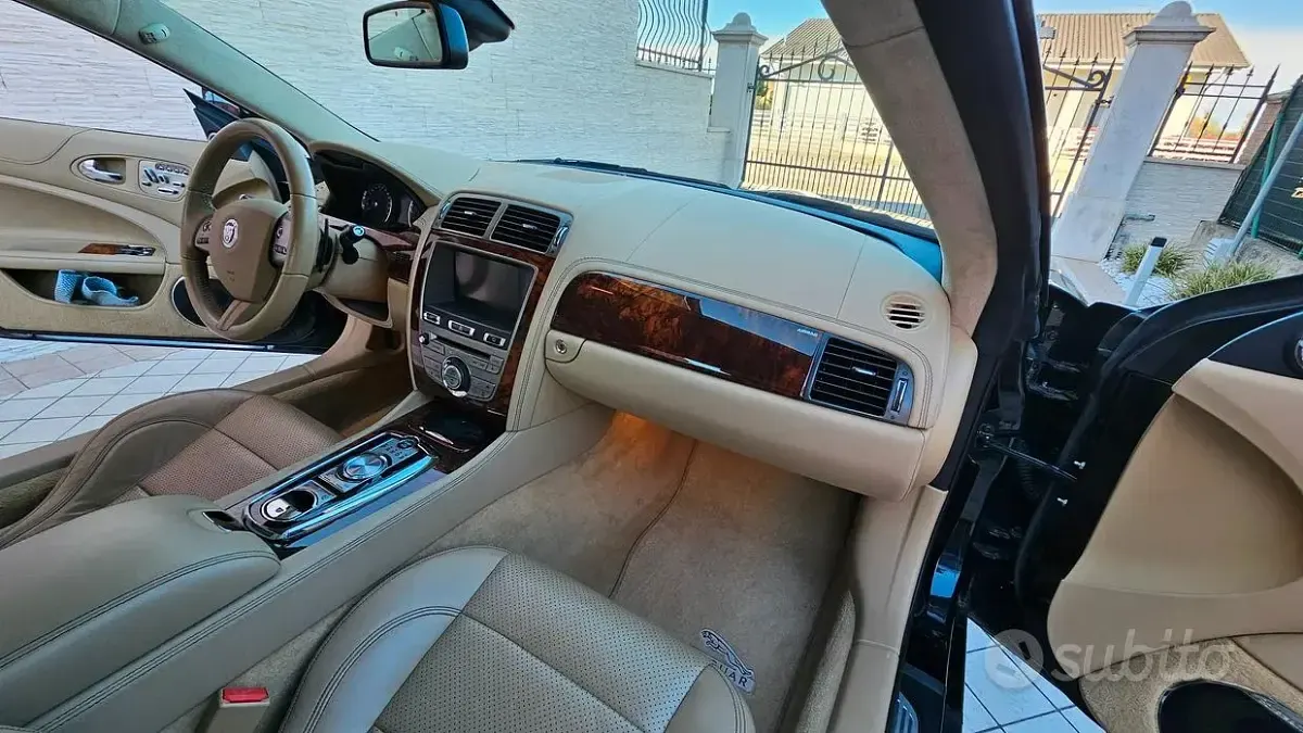 Usata Jaguar XK Portfolio 385 CV (283 kW) 2010 Berlina