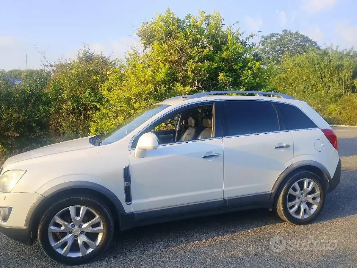 Usata Opel Antara 184 CV (135 kW) 2014 Bianco SUV