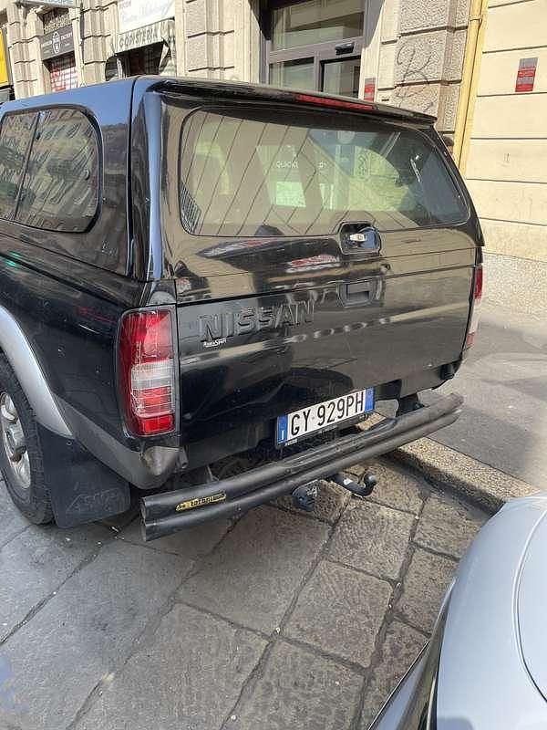 Usata Nissan Navara 129 CV (94 kW) 2001 Pick-up