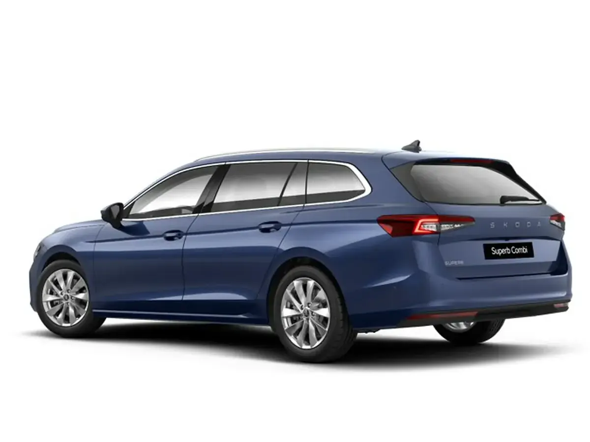 Usata Skoda Superb Style 150 CV (110 kW) 2025 Blu cobalto metallizzato Station wagon