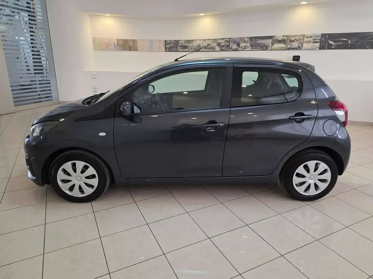 Usata Peugeot 108 Active 72 CV (52 kW) 2021 Nero Utilitaria