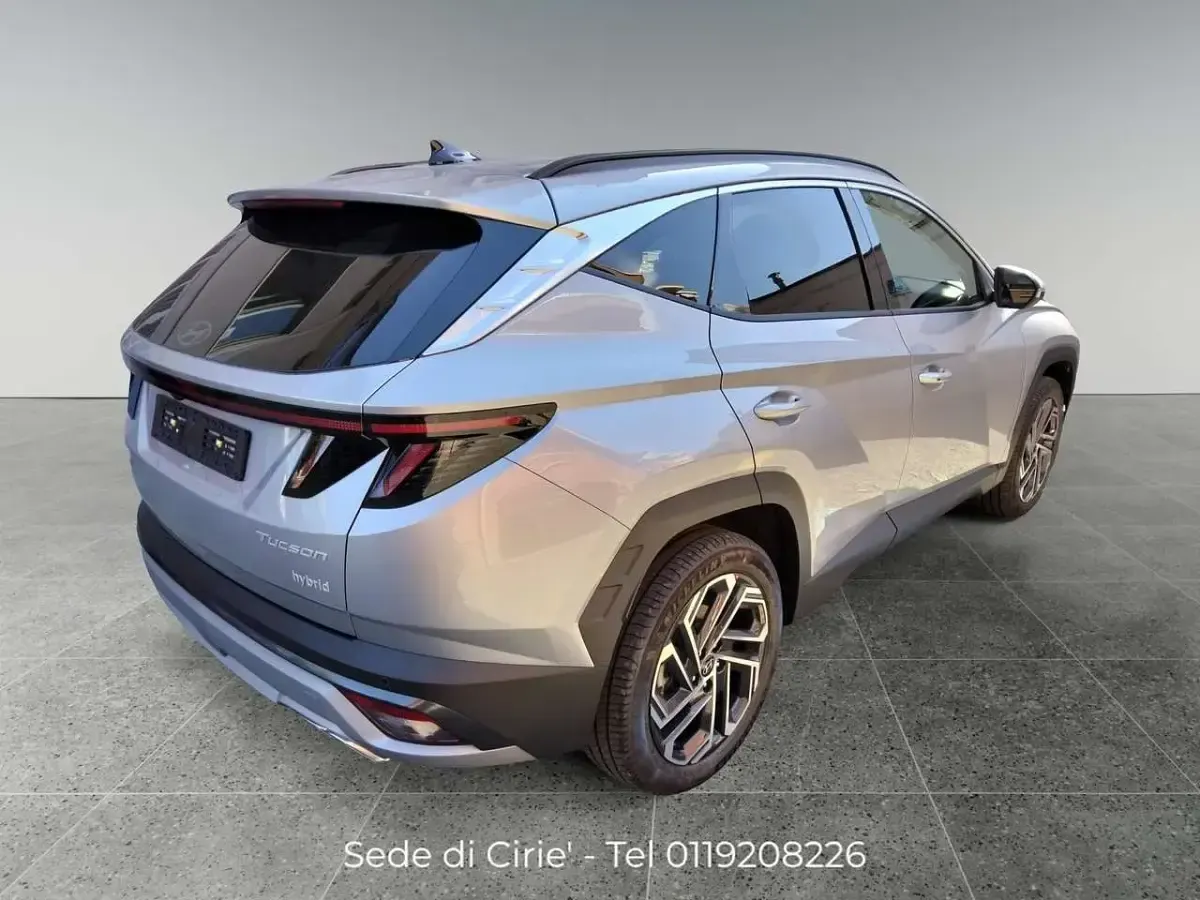 Nuova Hyundai Tucson 239 CV (175 kW) 2026 Grigio SUV
