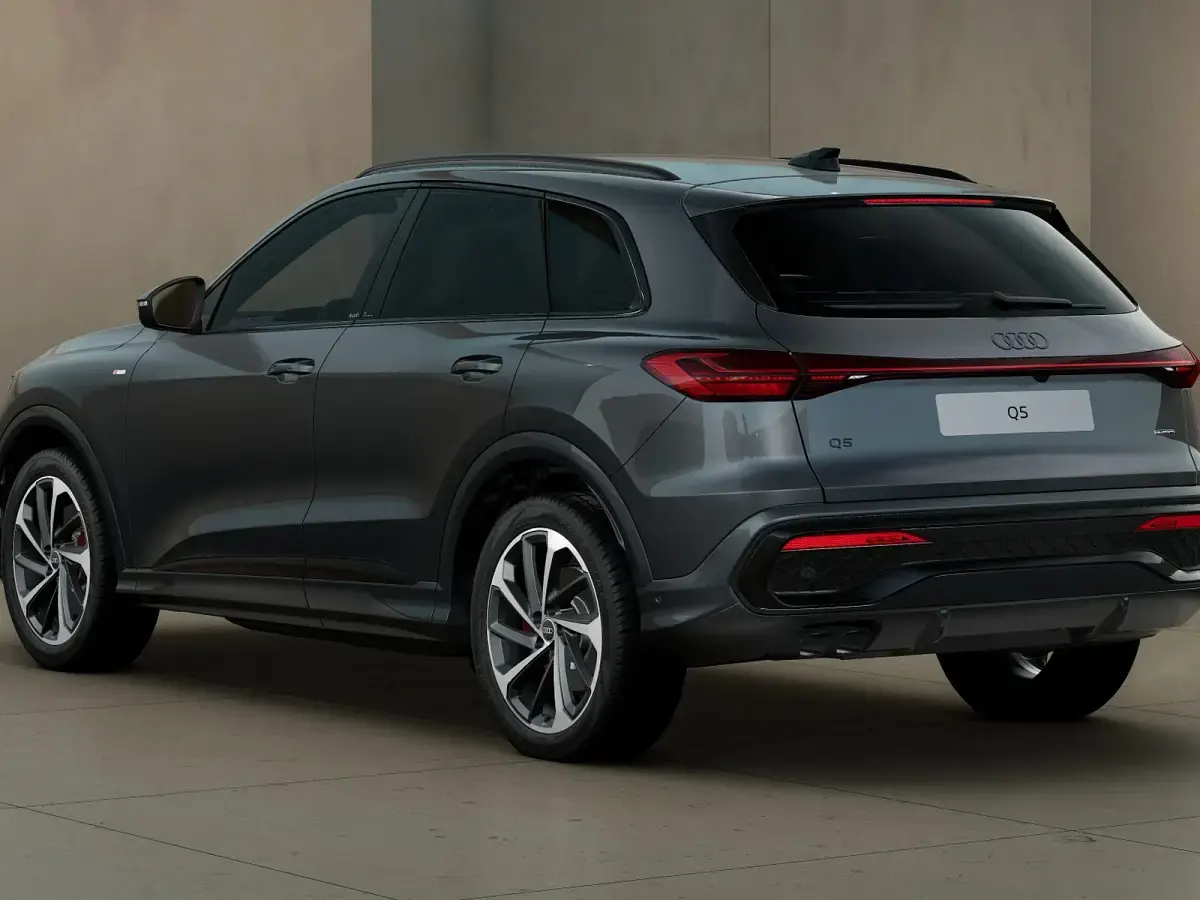 Nuova Audi Q5 S-Line 204 CV (150 kW) 2026 Grigio daytona perlato SUV