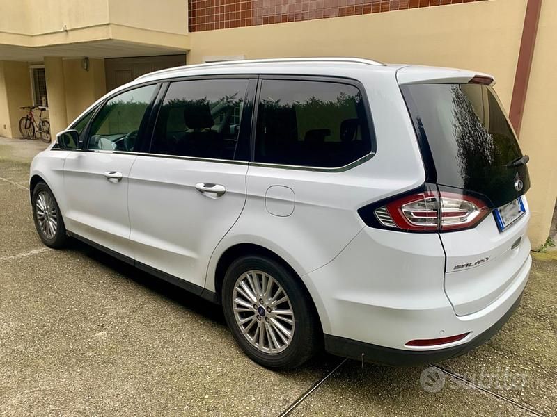Begagnad Ford Galaxy 180 HK (132 kW) 2016 Vit Minibuss