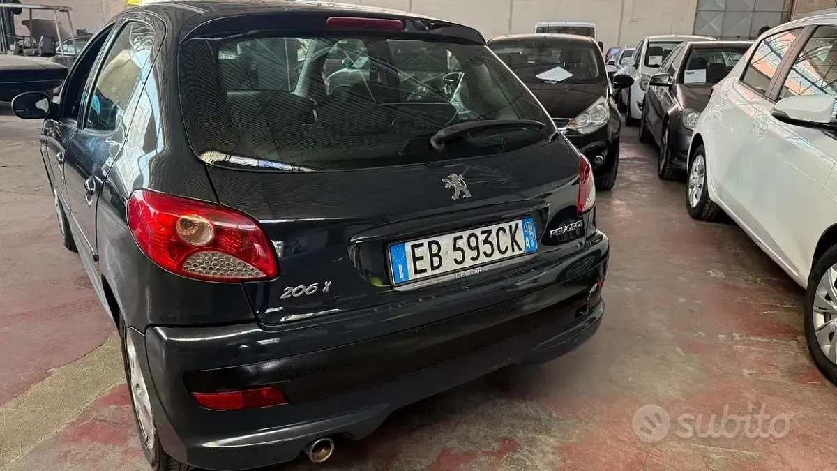 Usata Peugeot 206 57 CV (41 kW) 2010 Grigio Berlina