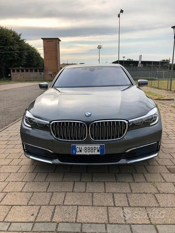 Usata 2016 BMW 730 Luxury Line Tre volumi | 28.000 € (Ottimo prezzo) - Immagine 1/4