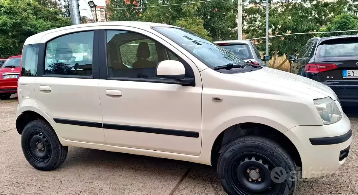 Usata Fiat Panda 4x4 69 CV (50 kW) 2009 Bianco Utilitaria