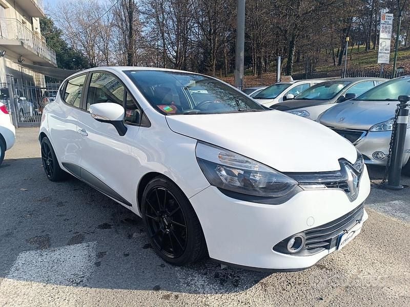 Usata Renault Clio IV 75 CV (55 kW) 2014 Bianco Berlina