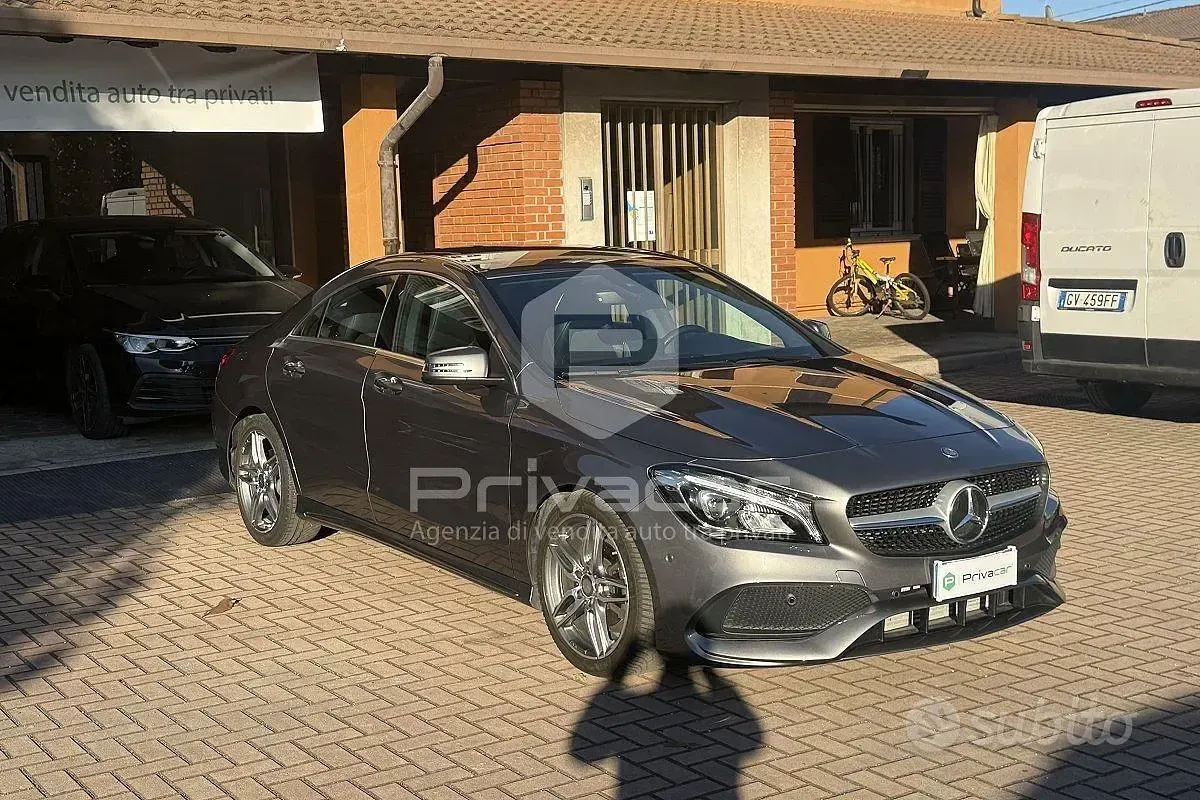 Usata Mercedes CLA200 Premium 136 CV (100 kW) 2017 Grigio Berlina