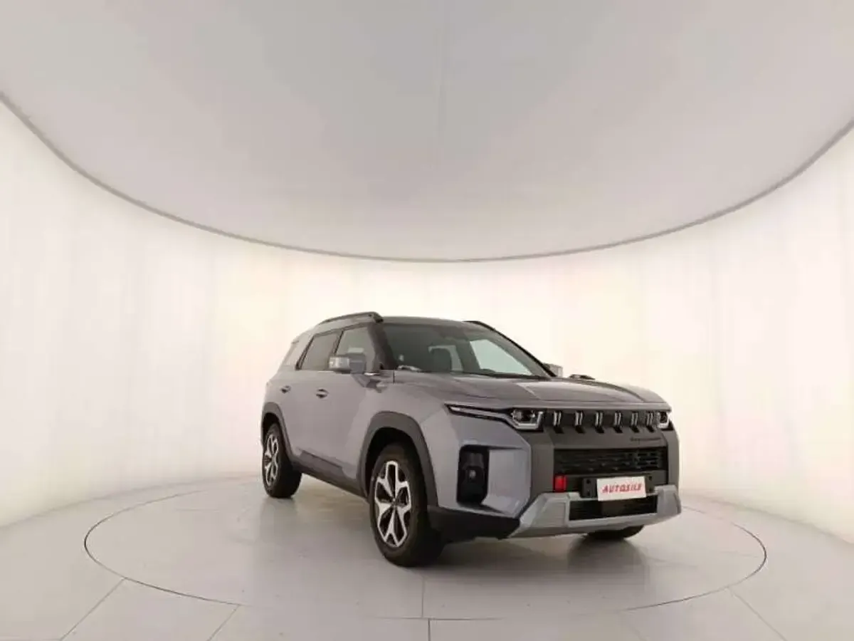 Nuova KGM Torres 163 CV (119 kW) 2025 Space black SUV