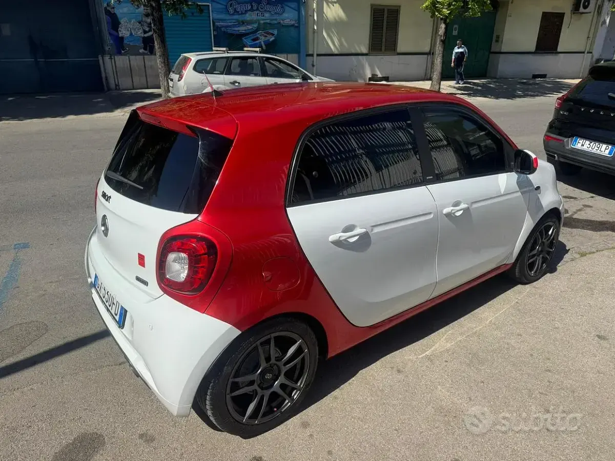 Usata Smart ForFour Brabus 90 CV (66 kW) 2016 Utilitaria