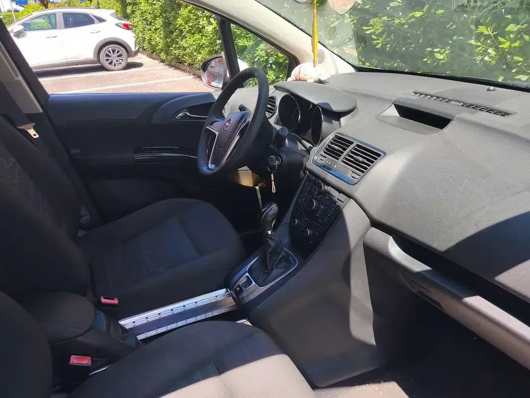 Usata Opel Meriva 120 CV (88 kW) 2013 Monovolume
