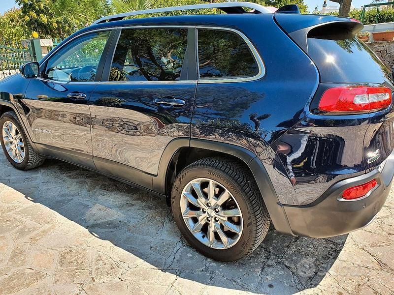 Usata Jeep Cherokee Limited 140 CV (102 kW) 2016 Blu SUV