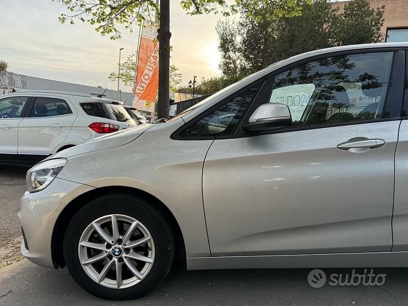 Usata BMW 218 149 CV (109 kW) 2016 Grigio Station wagon