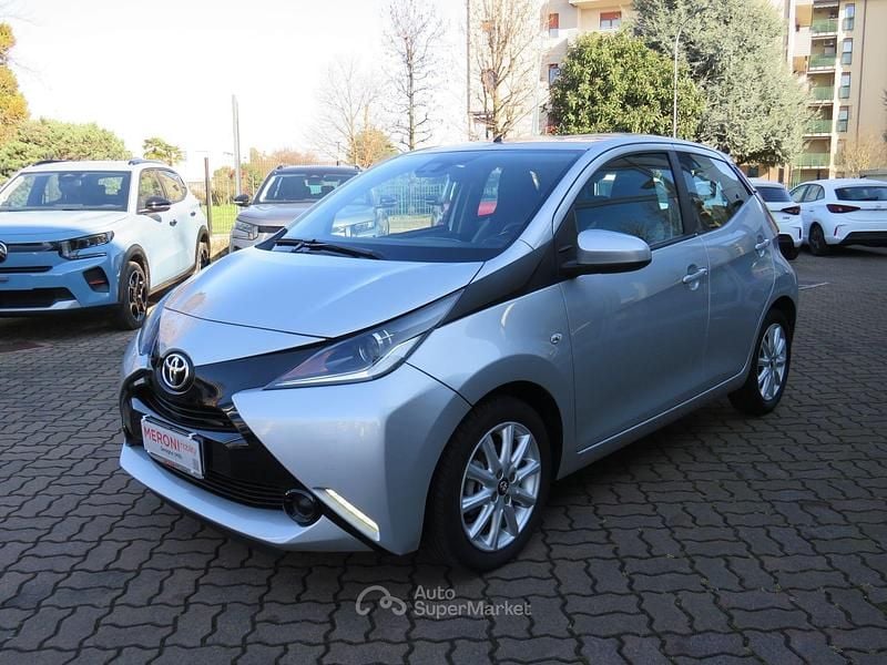 Brugt Toyota Aygo X-cite 69 HK (50 kW) 2018 Sølv Hatchback