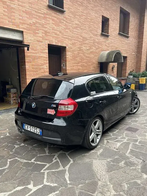 Usata BMW 130 M Sport 265 CV (194 kW) 2005 Nero Utilitaria