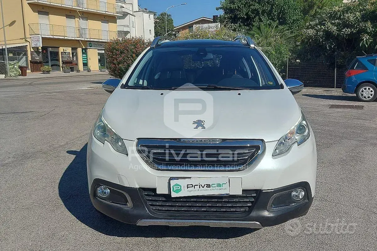 Usata Peugeot 2008 Allure 82 CV (60 kW) 2015 Bianco SUV