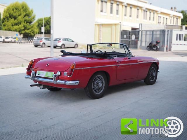 Usata MG B 106 CV (77 kW) 1969 Rosso Cabrio