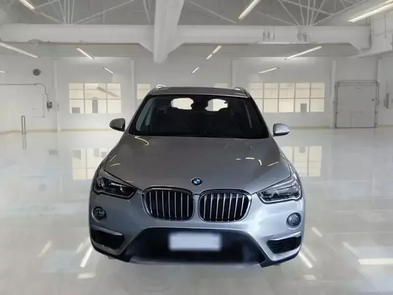 Usado BMW X1 xLine 150 CV (110 kW) 2018 Plateado SUV