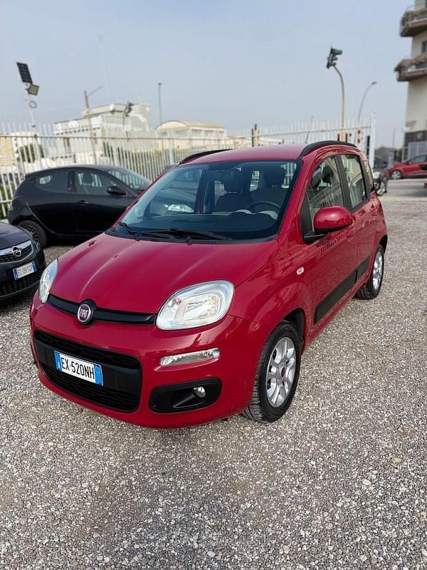 Usata Fiat Panda Lounge 69 CV (50 kW) 2014 Utilitaria