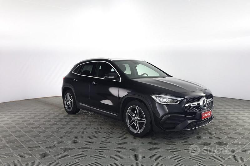 Usata Mercedes GLA180 Premium 115 CV (84 kW) 2020 Nero SUV