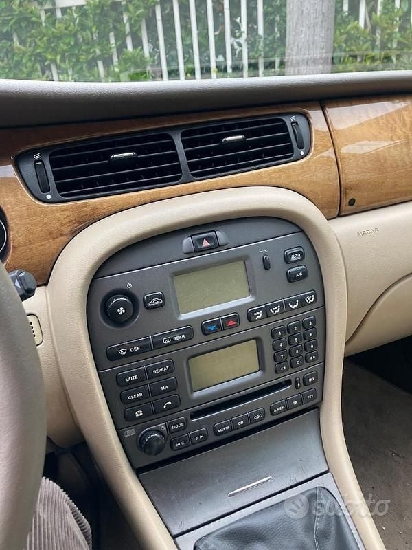 Usata Jaguar X-type 131 CV (96 kW) 2005 Verde Berlina