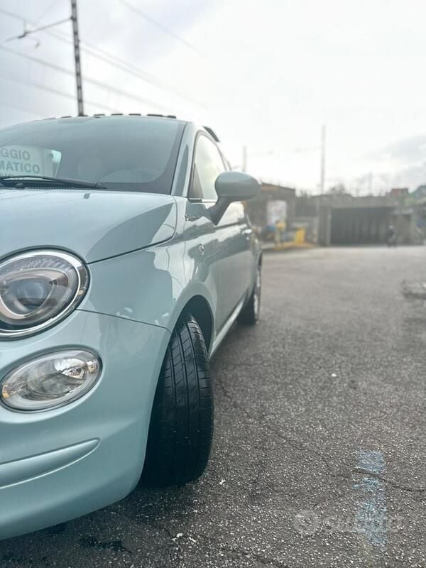 Usata Fiat 500 Dolcevita 69 CV (50 kW) 2022 Blu/azzurro Utilitaria