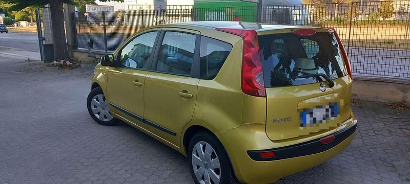 Usata Nissan Note 88 CV (64 kW) 2006 Giallo Utilitaria