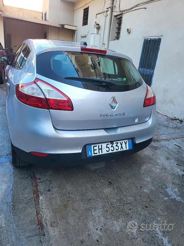 Usata Renault Mégane 110 CV (80 kW) 2011 Grigio Berlina