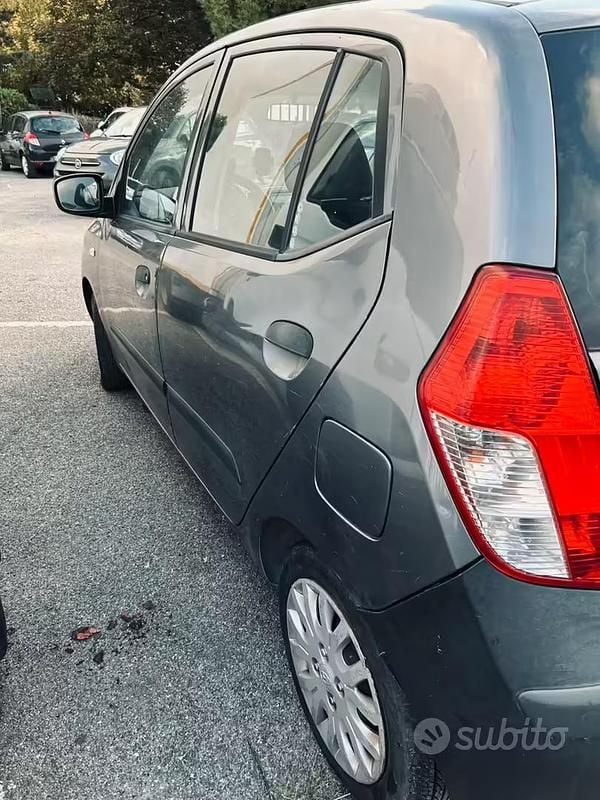 Usata Hyundai i10 67 CV (49 kW) 2008 Grigio Utilitaria