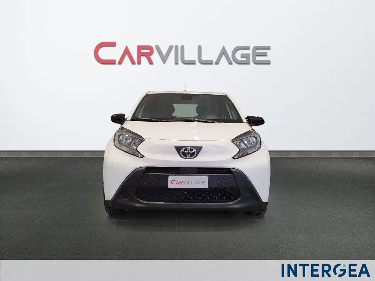 Brugt Toyota Aygo X Active 72 HK (52 kW) 2025 Hvid SUV