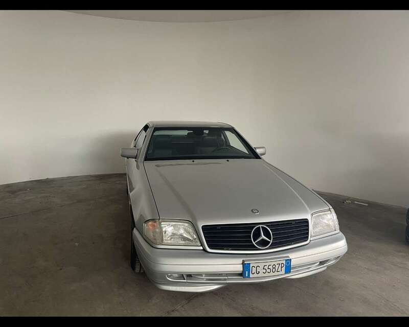 Usata Mercedes SL280 193 CV (141 kW) 1998 Argento Cabrio