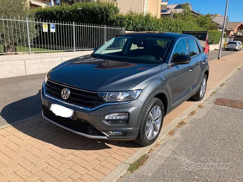 Grigio Usata 2020 VW T-Roc Style SUV | 16.900 € (Buon prezzo) - Immagine 1/4
