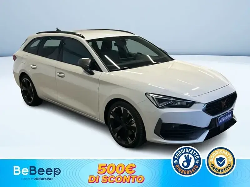 Usata Cupra Leon 150 CV (110 kW) 2024 Bianco pastello Berlina
