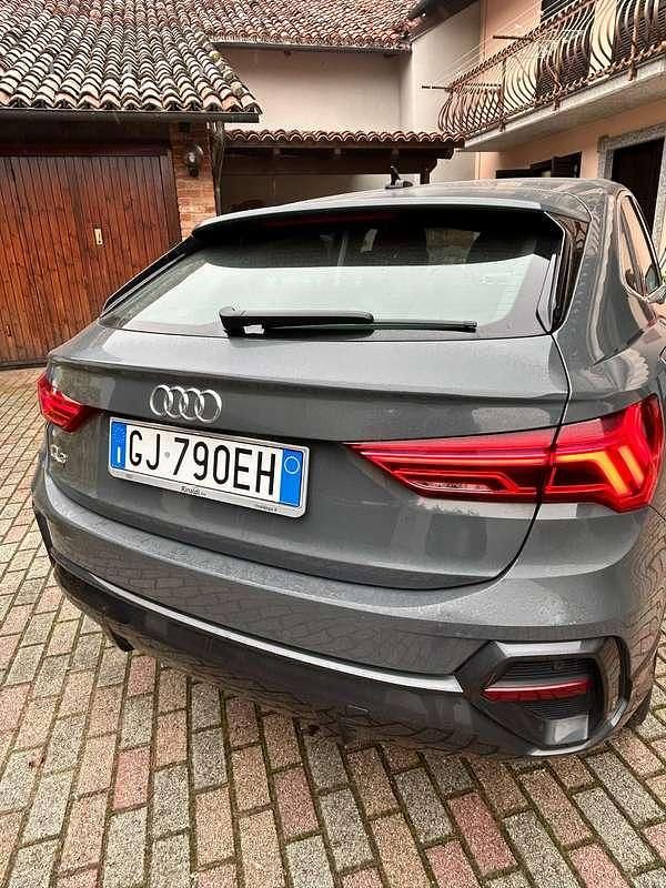 Usata Audi Q3 Sportback Business Plus 150 CV (110 kW) 2022 Grigio SUV