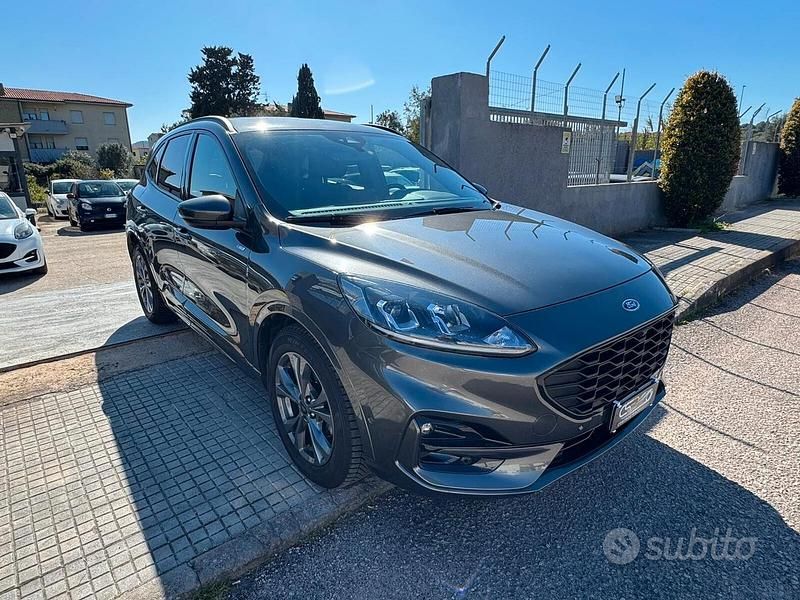 Usata Ford Kuga ST-Line 120 CV (88 kW) 2024 Grigio SUV