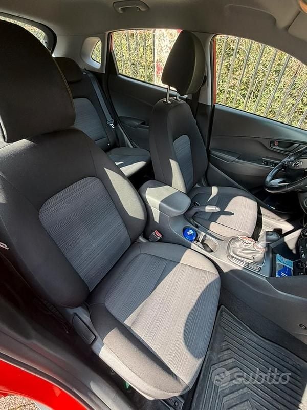Usata Hyundai Kona 116 CV (85 kW) 2019 Rosso SUV